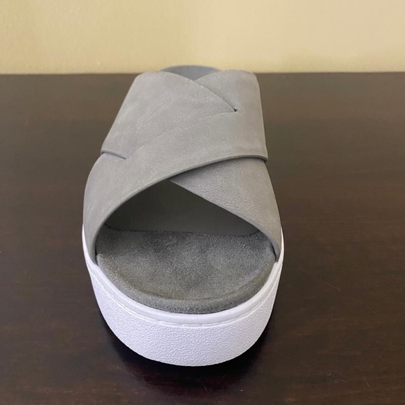 Vionic Splendid Lou Criss Cross Nubuck Slide Sandals - Picture 6 of 7